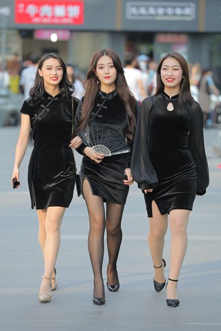 三位美女